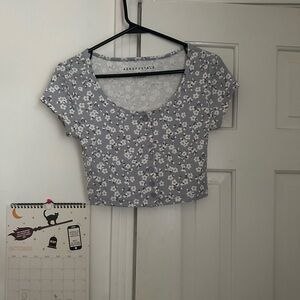 Aeropostale cropped shirt